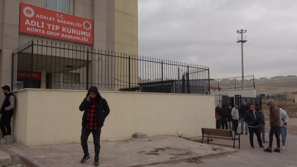 Konya'da harçlığını çıkarmak için taksicilik yapan öğrenci bıçaklanarak öldürüldü