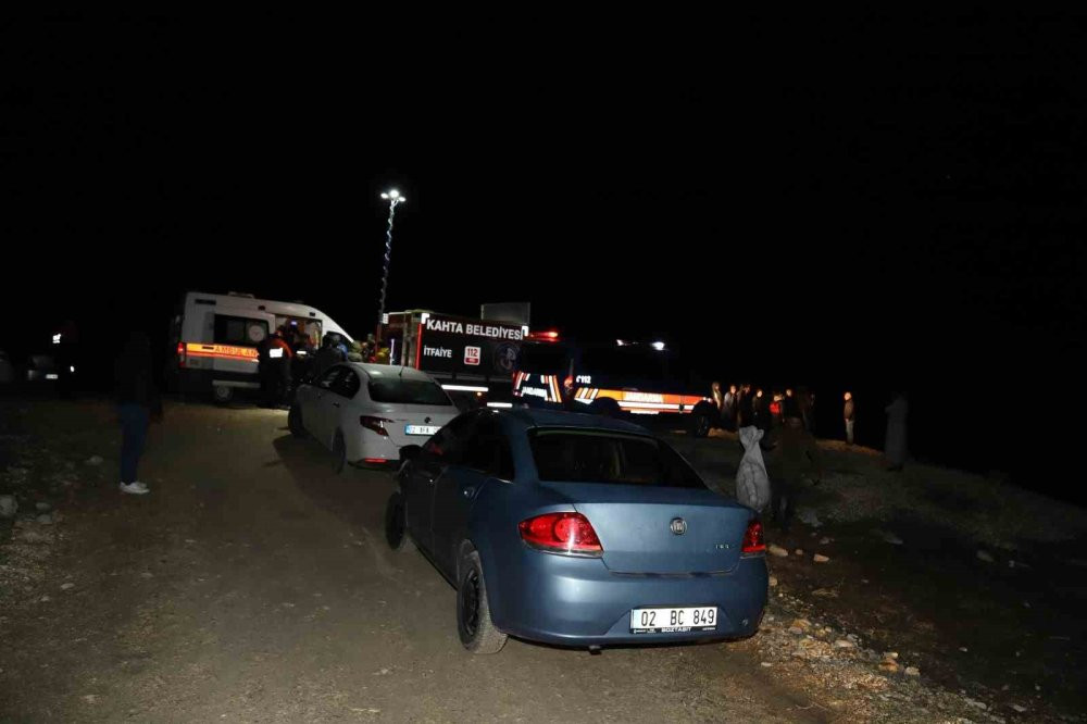 Adıyaman’dan balıkçı teknesi alabora oldu