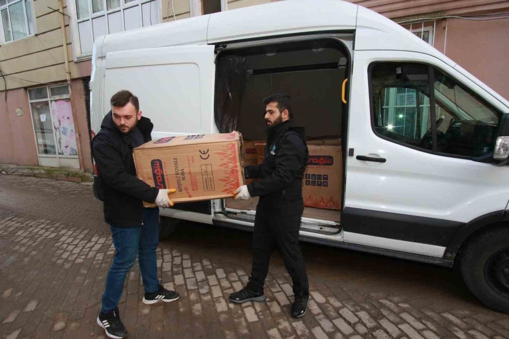 İhtiya&ccedil; sahiplerine soba desteği
