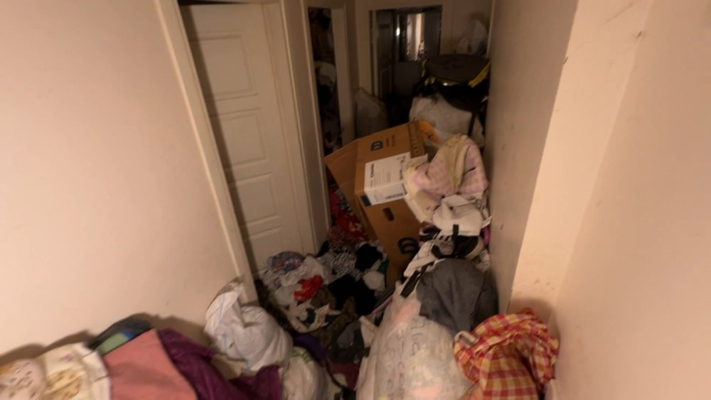 'Horozlu Teyze' icra kararıyla evsiz kaldı