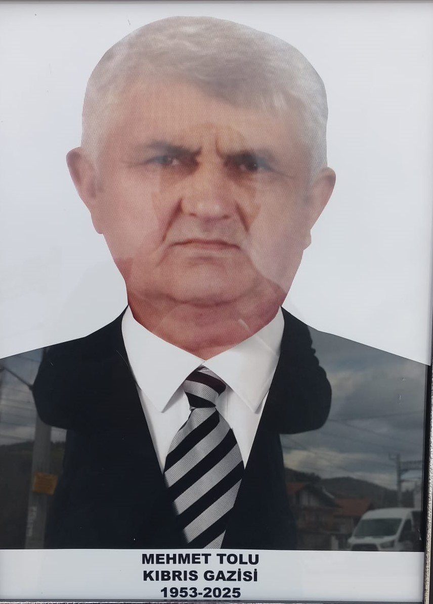 Kıbrıs gazisi toprağa verildi