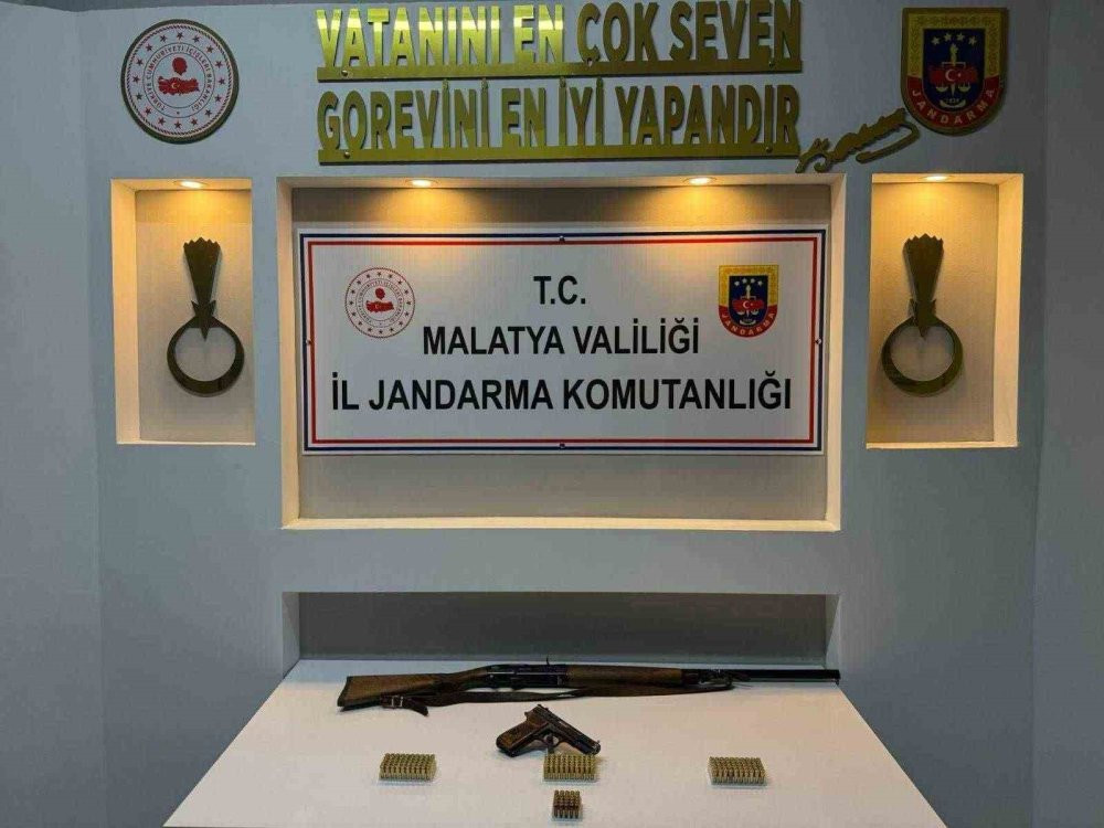 Malatya&rsquo;da silah ka&ccedil;ak&ccedil;ılığı operasyonu