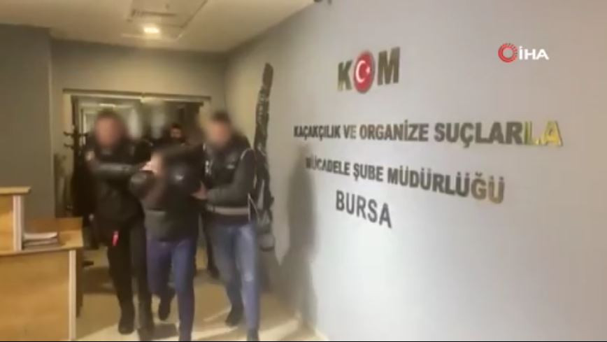 yerlikaya-duyurdu-6-ilde-8-ayri-suc-orgutune-dev-operasyon-43-tutuklama-yenicag-6.jpg