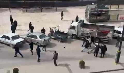 Konya’da kavgada bıçaklar, sopalar, tekmeler ve yumruklar havada uçuştu