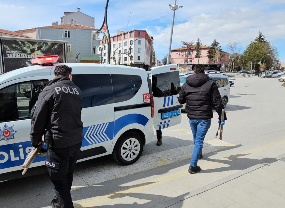 Konya’da kavgada bıçaklar, sopalar, tekmeler ve yumruklar havada uçuştu