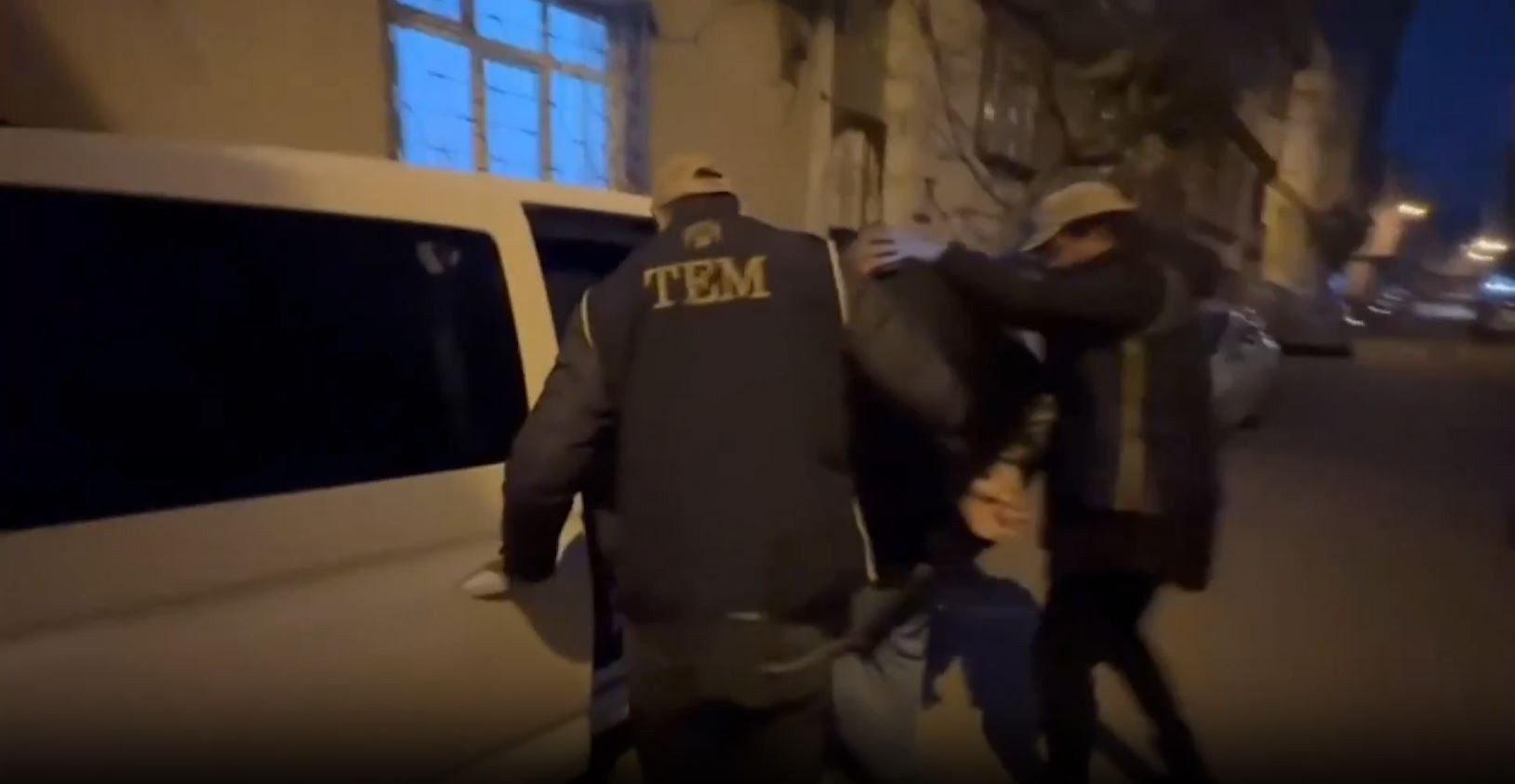 yerlikaya-duyurdu-iside-23-ilde-es-zamanli-operasyon-105-gozalti-yenicag-6.jpg