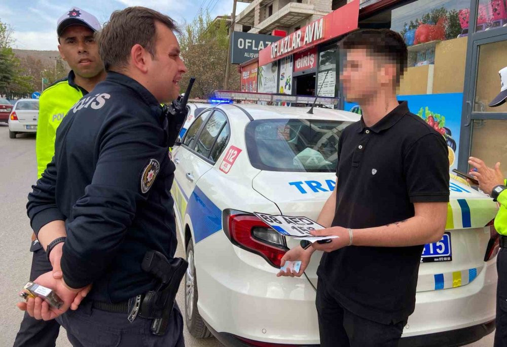 Aksaray'da kask takmayan gence ağır fatura