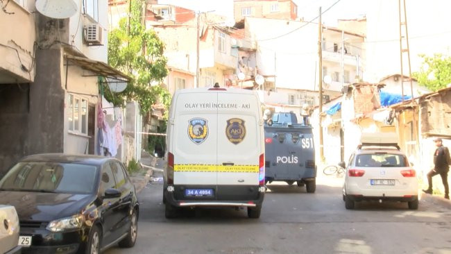 istanbul-beyoglunda-supheli-paket-pol-699859-207194.jpg