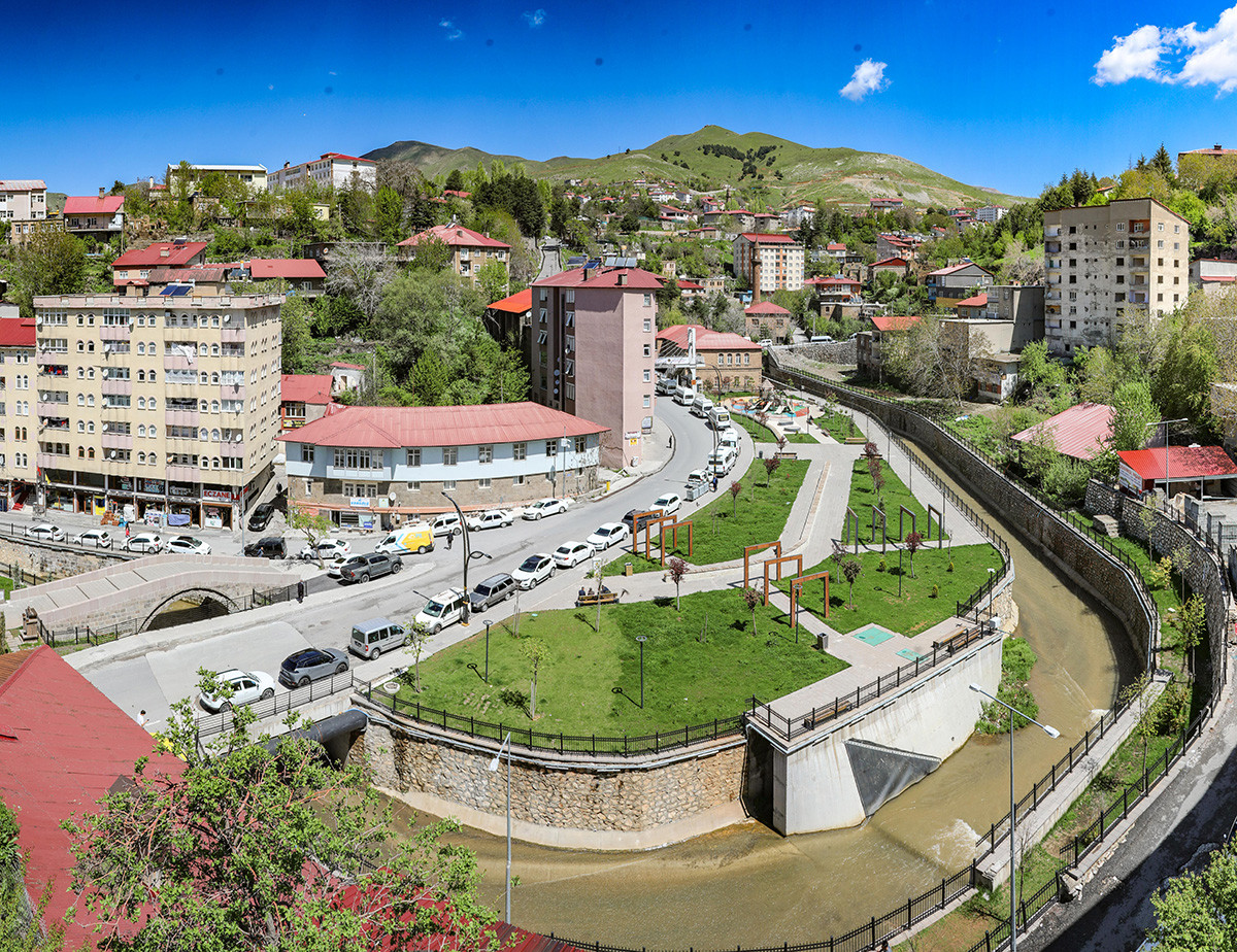bitlis-bes-minare-festivali-basliyor-26-film-finale-kaldi-2.jpg