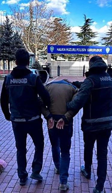 yolcu-otobusunde-operasyon.jpg