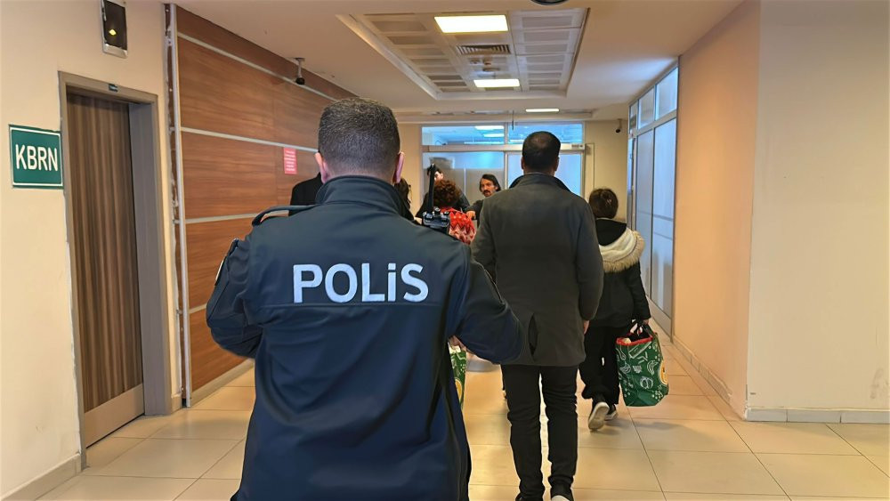 İstanbul’dan yurt dışına kaçış planı Edirne’de çöktü! 8 kaçak ve 2 organizatör yakalandı