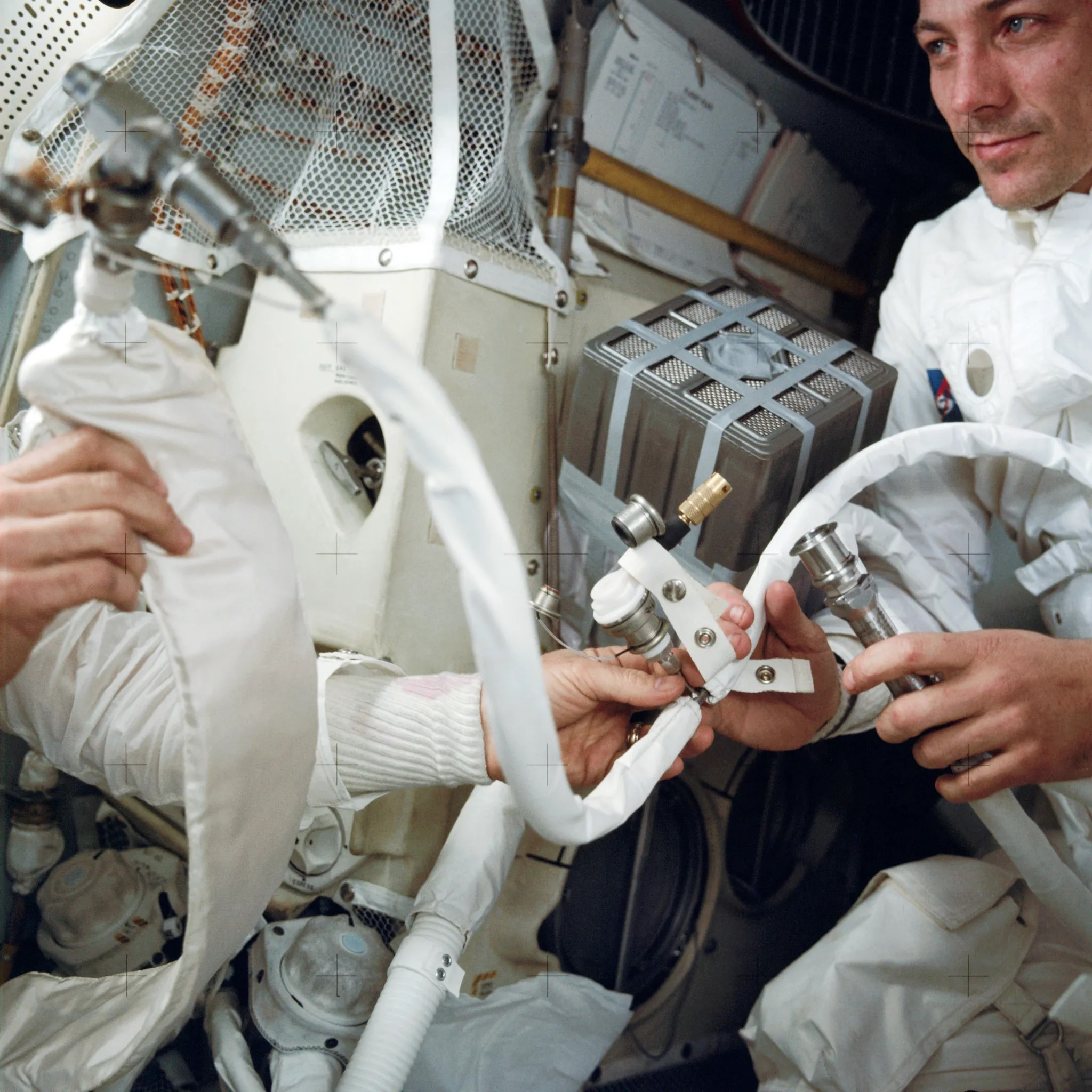 uzayda-mucize-yaratan-nasanin-dahi-muhendisi-ed-smylie-hayatini-oldu-apollo-13-astronotlarini-kurtaran-zekaydi-yenicag-16.jpg
