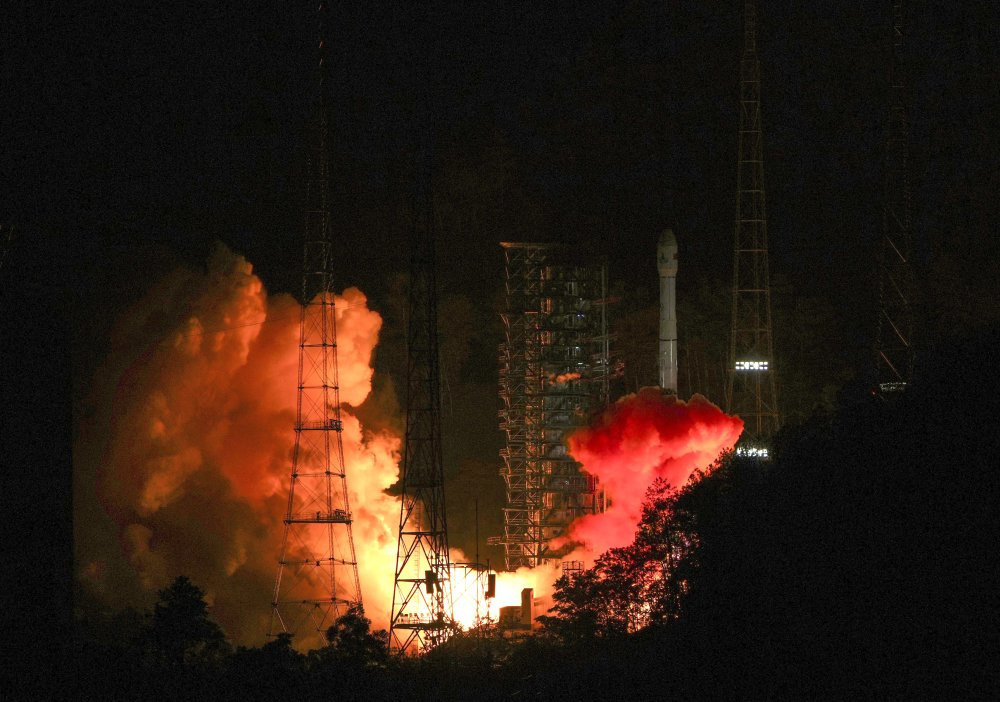Uzayda yeni keşif: Çin’in Tianwen-2’si asteroit avına çıktı!