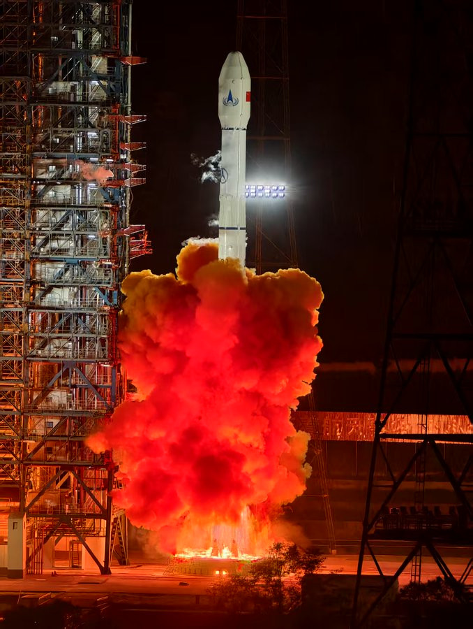 uzayda-yeni-kesif-cinin-tianwen-2si-asteroit-avina-cikti-yenicag-1.jpeg