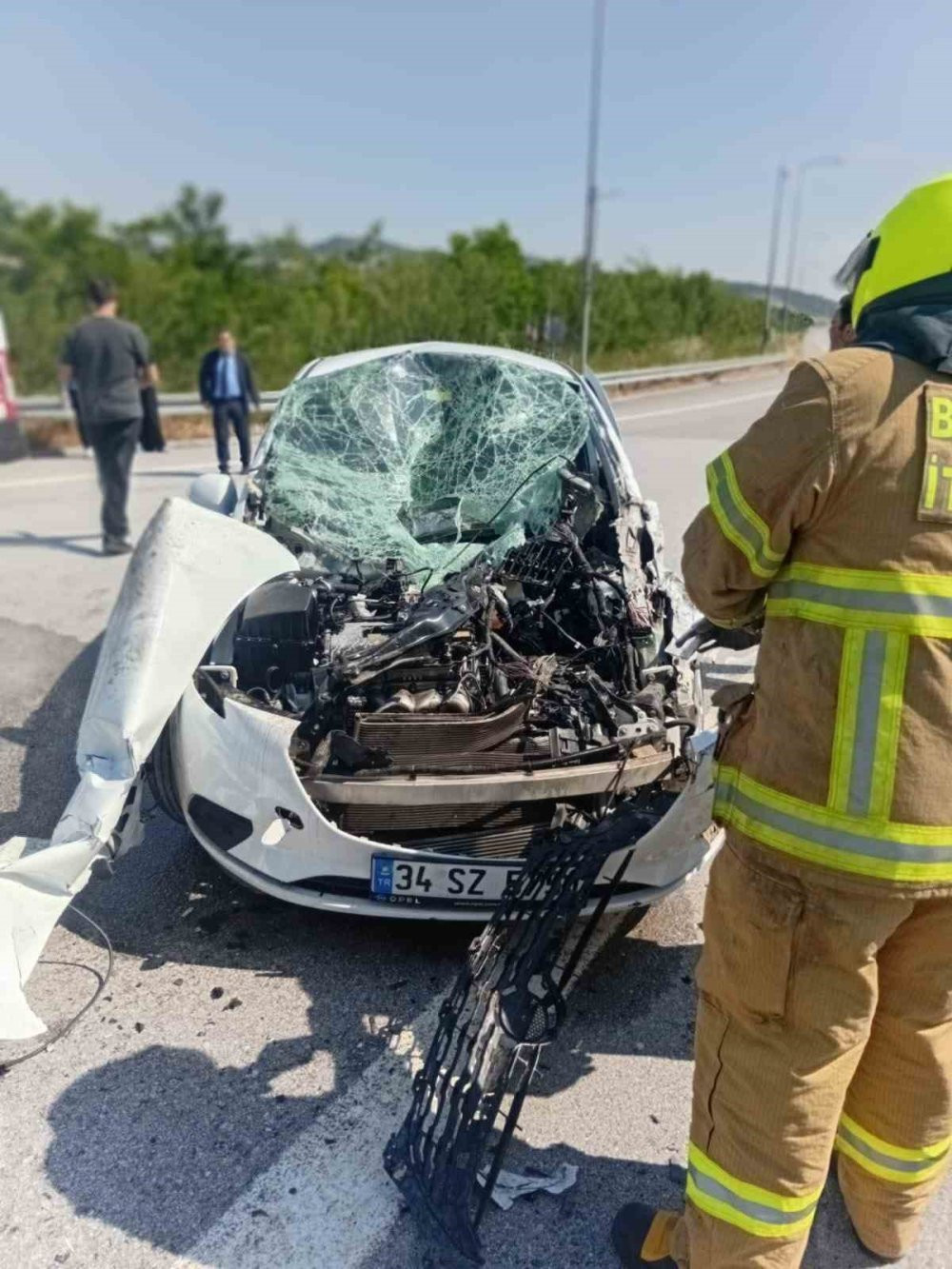 Balıkesir'de feci kaza: 1 yaralı