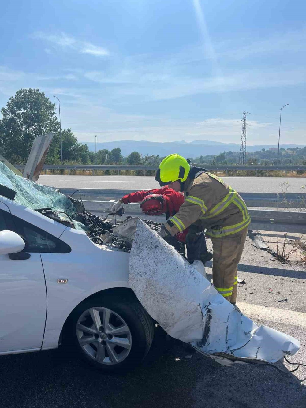 Balıkesir'de feci kaza: 1 yaralı