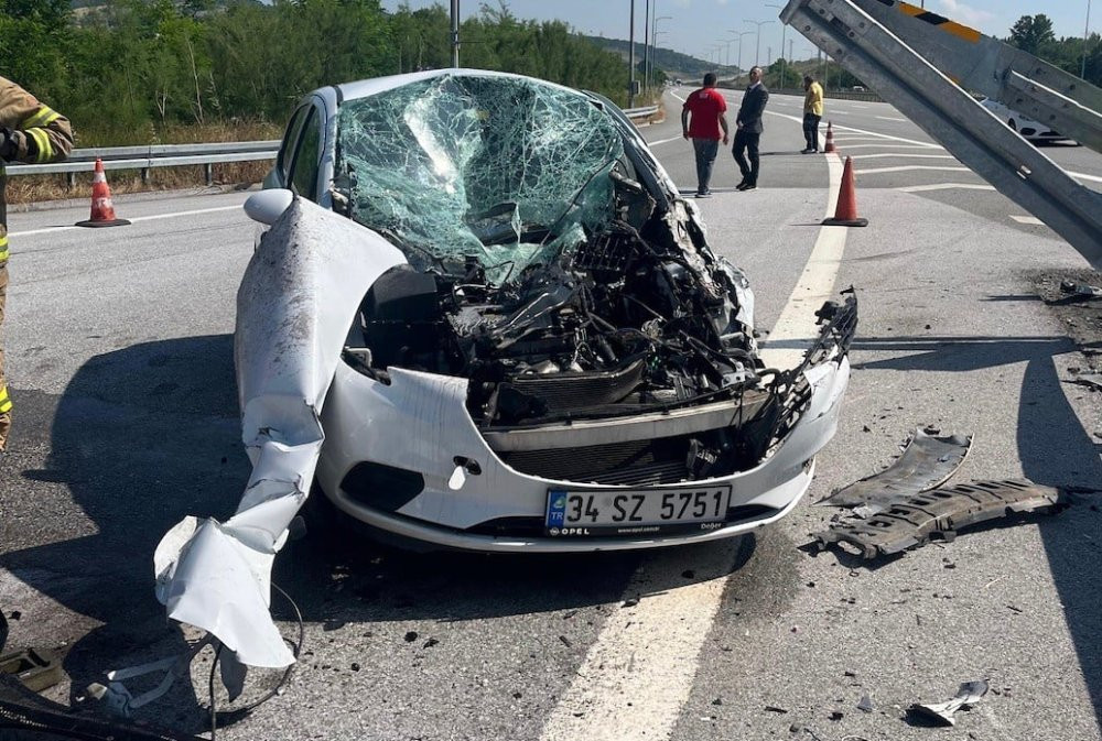 Balıkesir'de feci kaza: 1 yaralı
