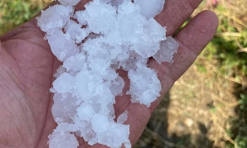 Dolu ve fırtına çiftçileri korkuttu