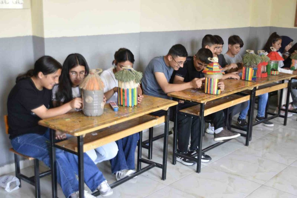 Öğrencilerden kuşlar için hummalı çalışma