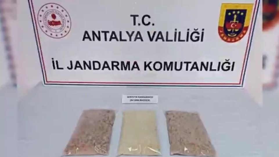 torbacilara-dev-operasyon-yerlikaya-antalyanin-rontgeni-cekildi-diyerek-duyurdu-104-kisi-tutuklandi-yenicag-13.jpg