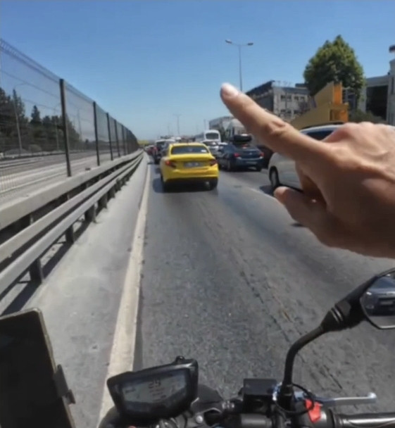 istanbul-motokuryenin-avcilardan-zeyt-806004-238639.jpg