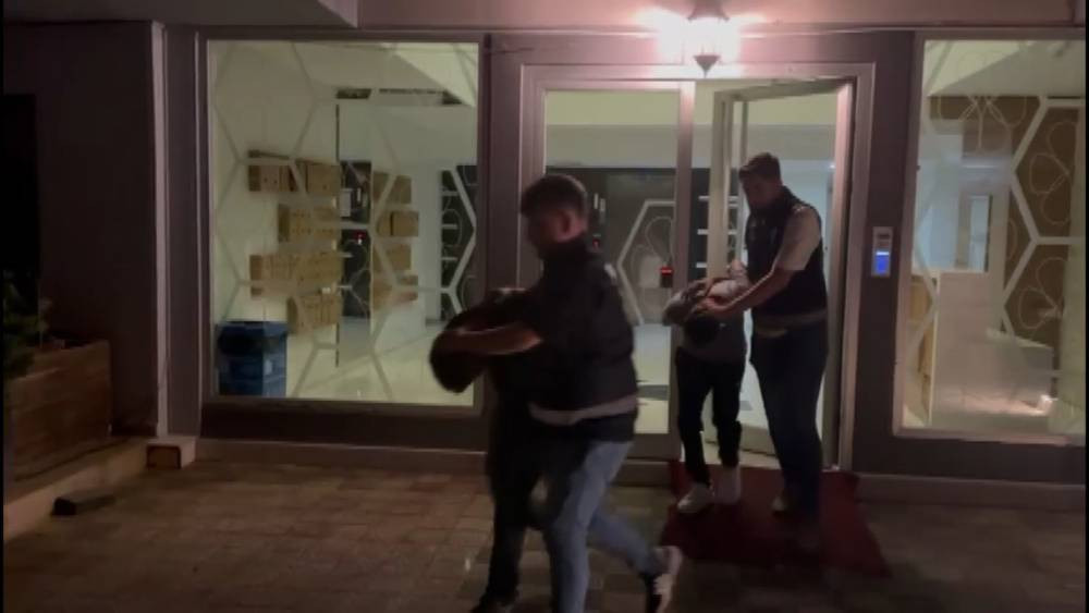 Sahte polislerin milyonluk altın oyunu sona erdi