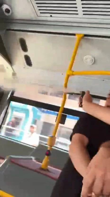 İETT Otobüsünde kavga! Biber Gazı ve panik: Görüntüler şok etti