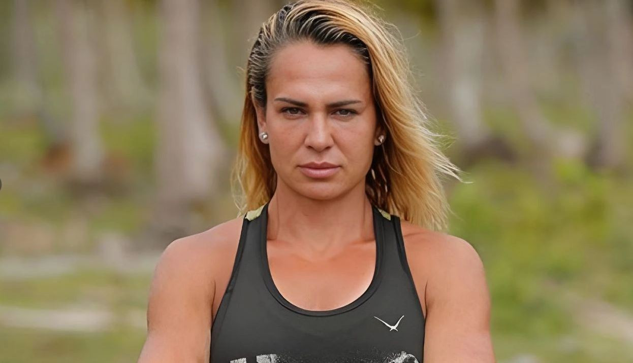 survivor-efsanesi-nagihan-karadereye-ameliyat-sonrasi-zarf-surprizi-yenicag-26.jpg