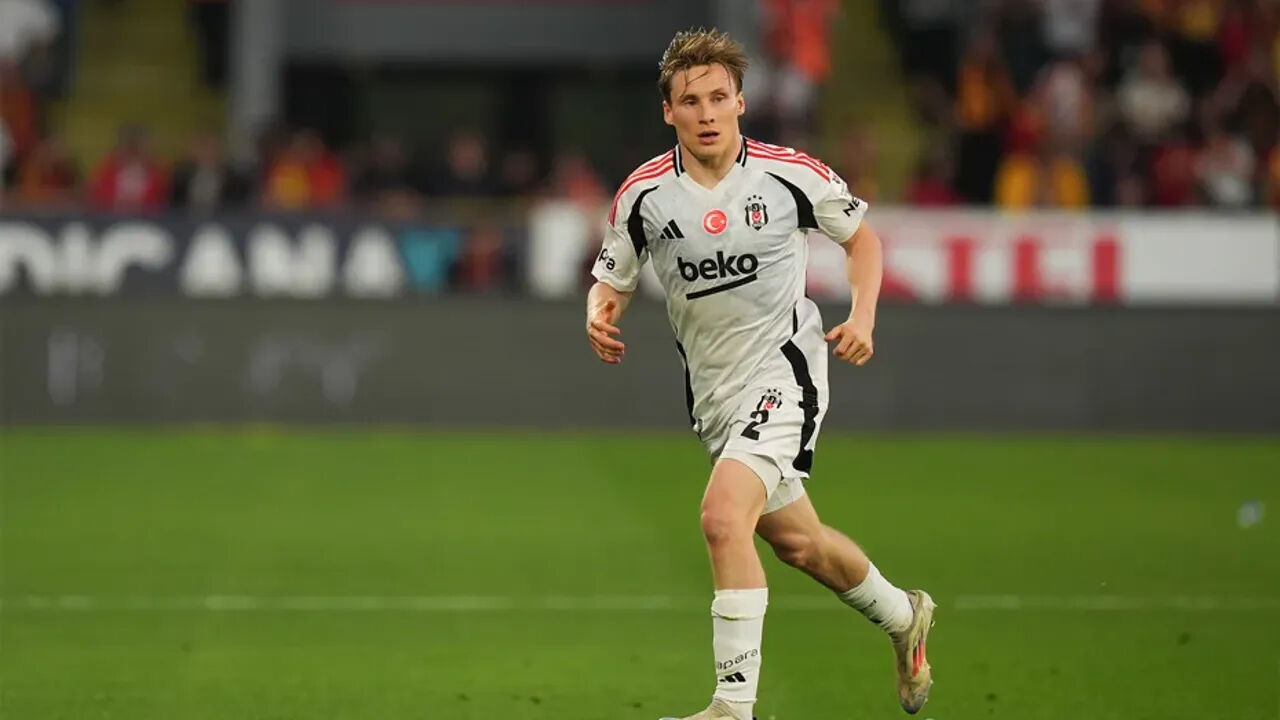 besiktas-kulup-bulmasini-istedi-svenssonun-sonu-1750886892356-1.jpg