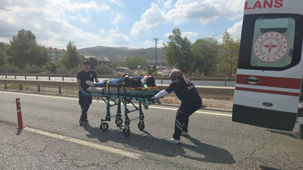 Bursa'da otobüs, TIR’a çarptı! Yaralılar var