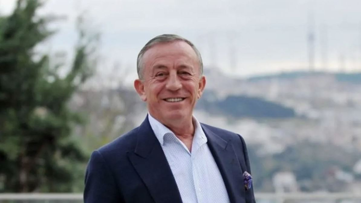 besinci-torun-geldi-gozler-ali-agaoglunun-yeni-surprizinde-yenicag-10.jpg