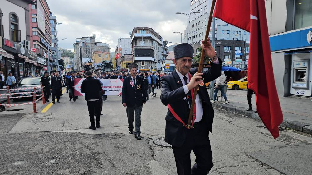 Atatürk'ün gazilik mirası! Eşleri ile birlikte yürüdüler