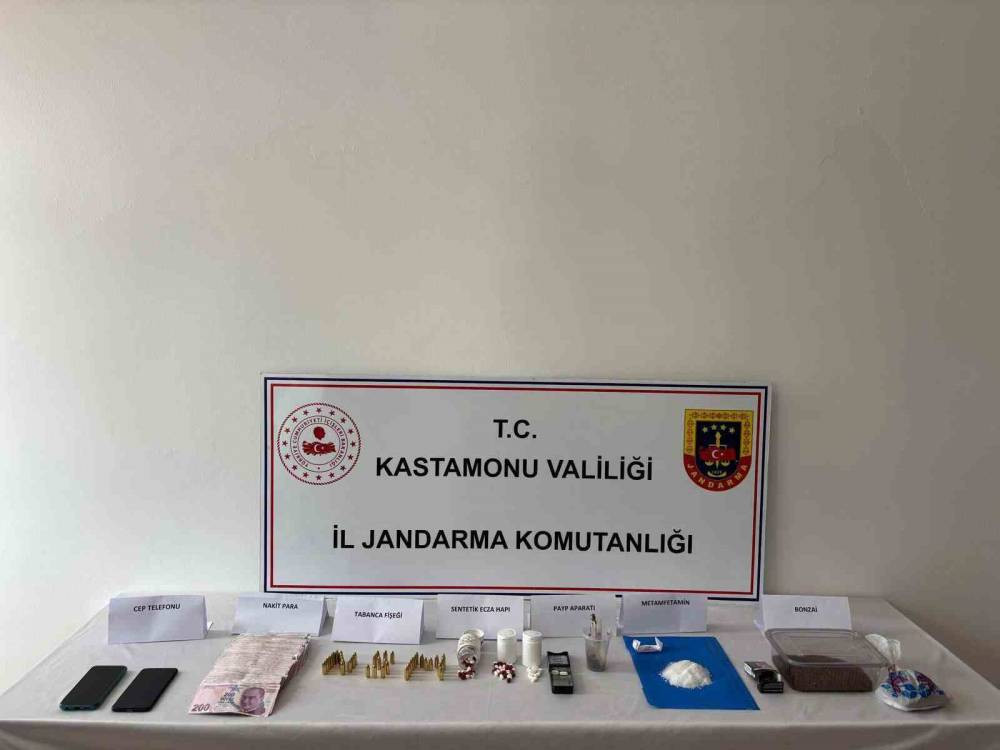Kastamonu'da zehir tacirlerine darbe: &Ccedil;ok sayıda tutuklama!
