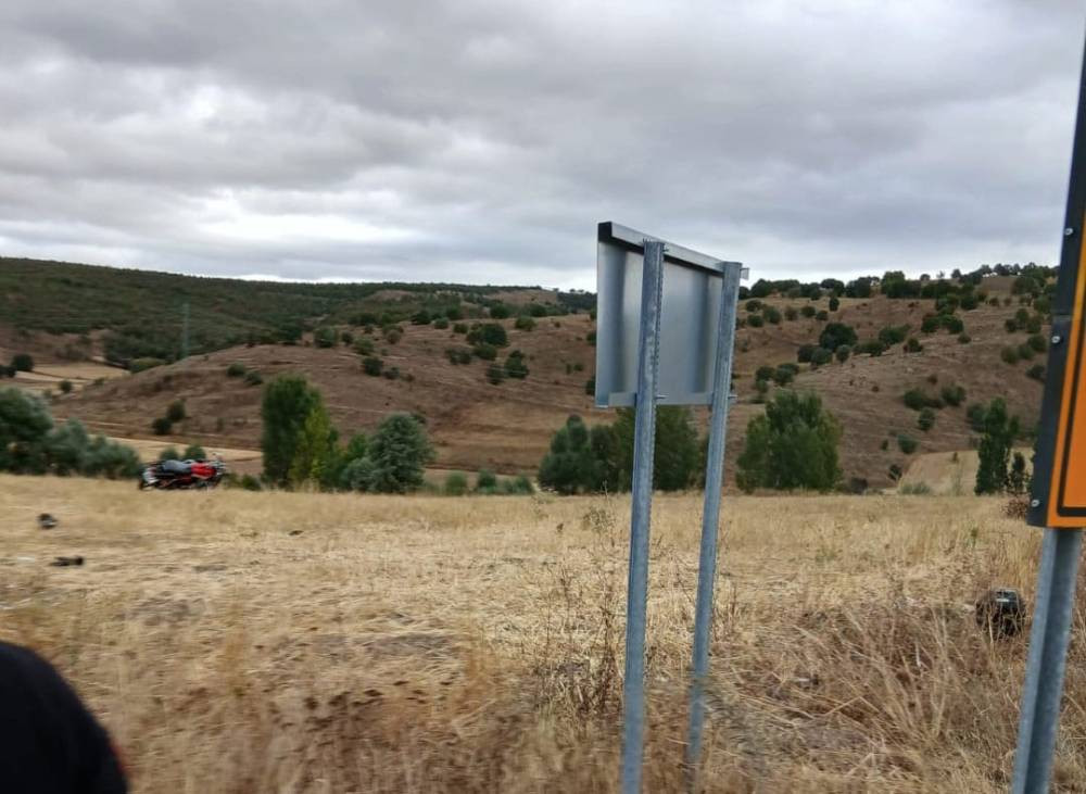 Tokat'ta motosiklet faciası! Tarlaya uçtu