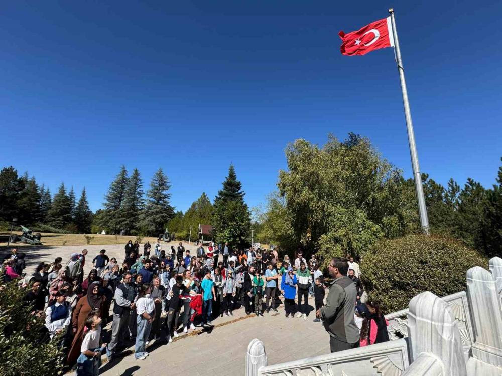 Dumlupınar’da geleneksel piknik şöleni gerçekleştirildi