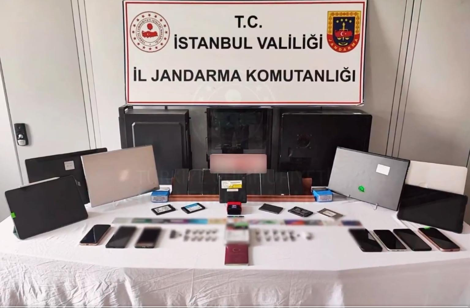 istanbul-merkezli-6-ilde-siber-dolandiri-946399-281079.jpg